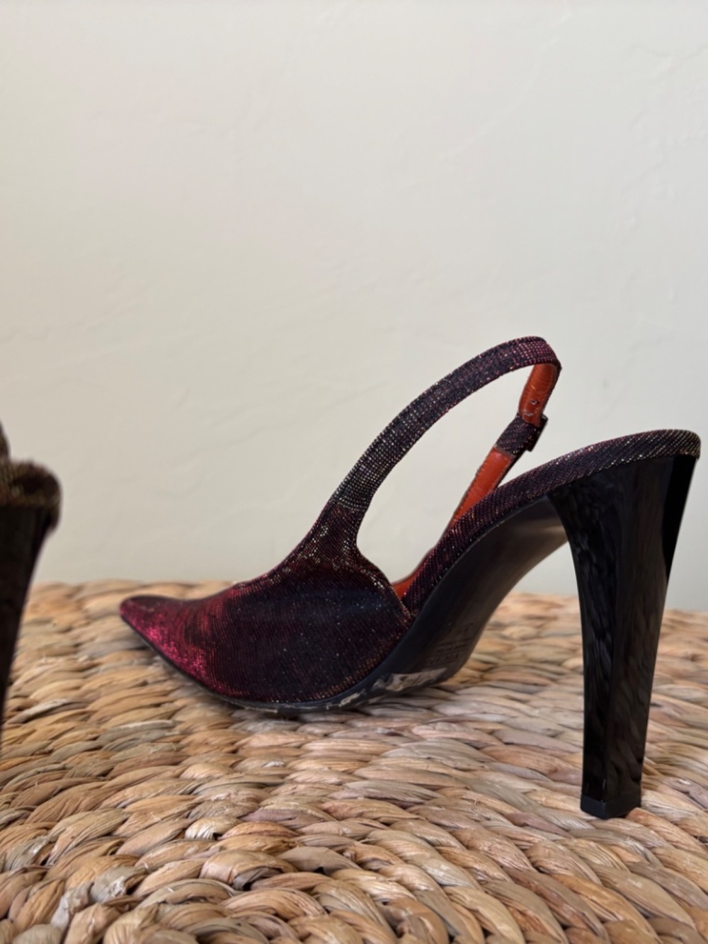 GIUSEPPI ZANOTTI Design / VICINI / red / gold pointed toe slingback heel / 37.5 - Picture 9 of 15